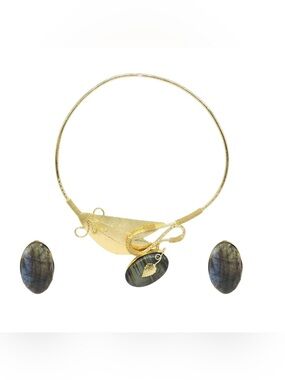 Gold-Tone Statement Collar Necklace in Labradorite